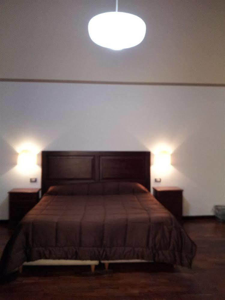 Central Rooms Il Re Katania Zewnętrze zdjęcie