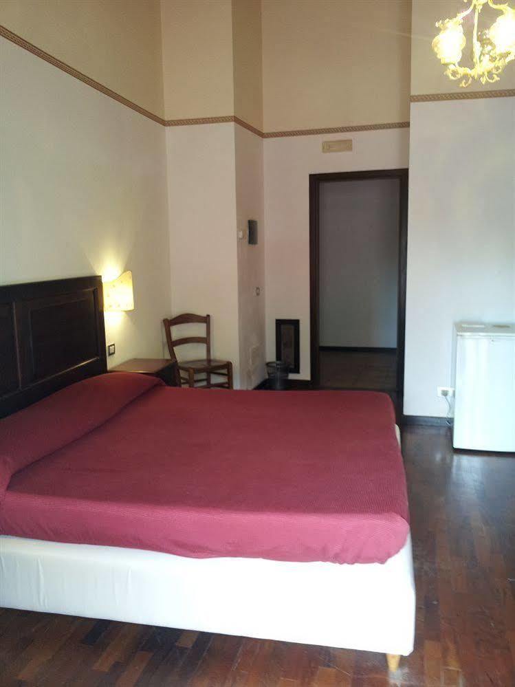 Central Rooms Il Re Katania Zewnętrze zdjęcie